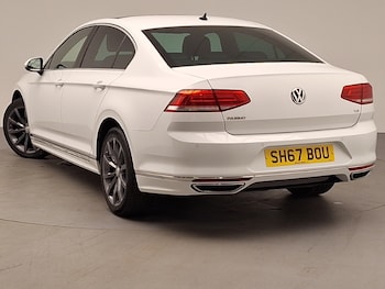 Used Volkswagen Passat 2017 for sale - 76130193: Photo 3