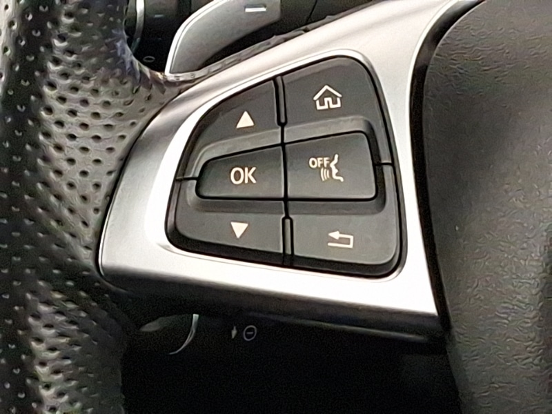 Used Mercedes-Benz C Class 2017 for sale - 76964216: Photo 10