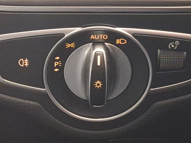 Used Mercedes-Benz C Class 2018 for sale - 76851685: Photo 14