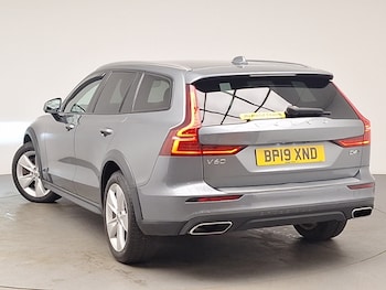 Used Volvo V60 2019 for sale - 79373022: Photo