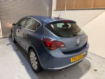 Used Vauxhall Astra 2015 for sale - 79674632: Photo