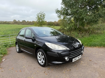 Peugeot - 307