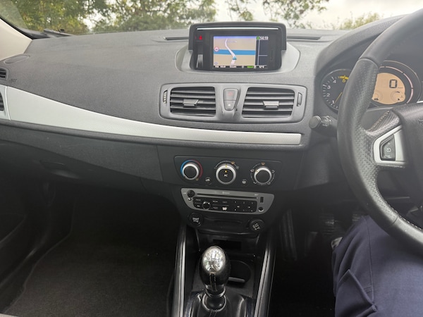 Used Renault Megane 2012 for sale - 76253197: Photo 11