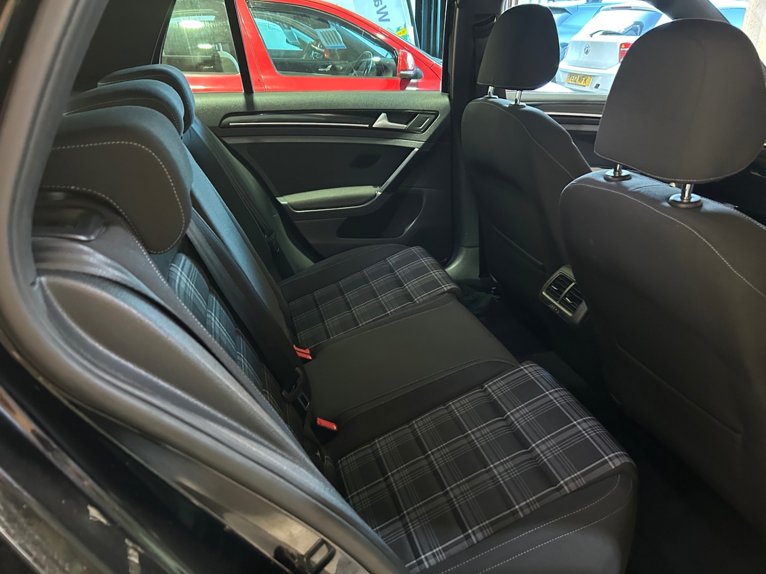 Used Volkswagen Golf 2014 for sale - 77918310: Photo 8