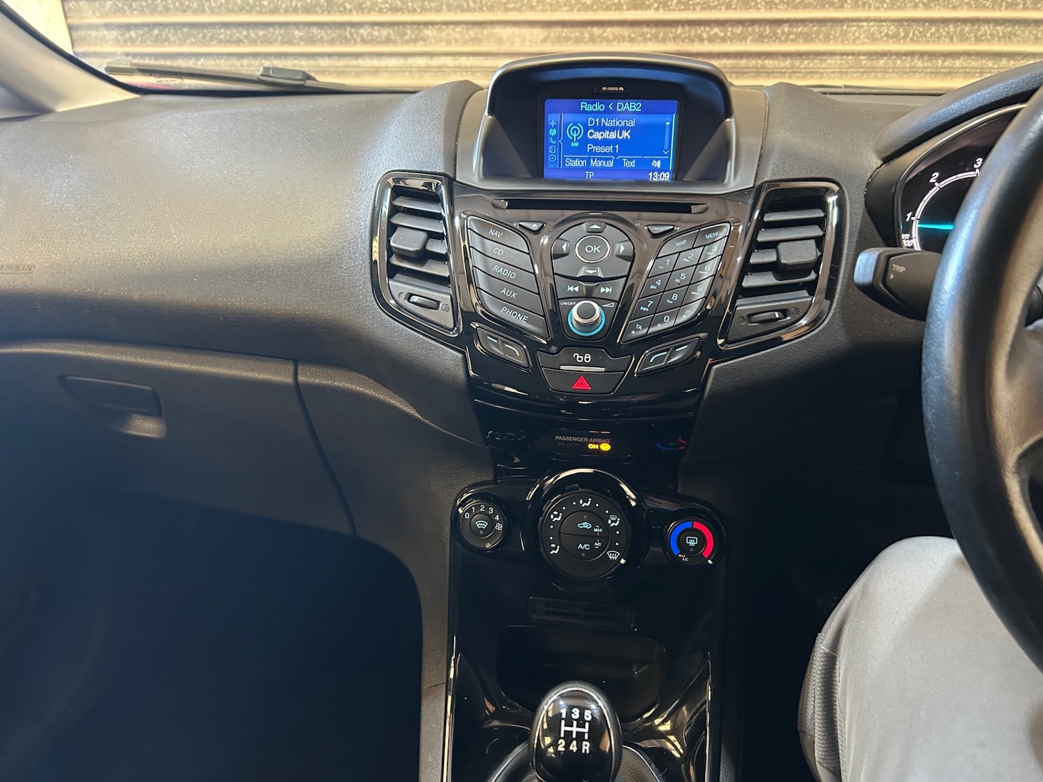 Used Ford Fiesta 2017 for sale - 78012660: Photo 13