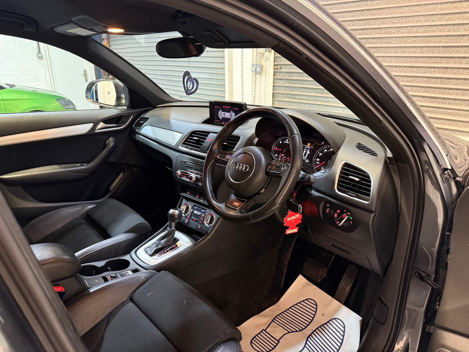 Used Audi Q3 2013 for sale - 77168765: Photo 10