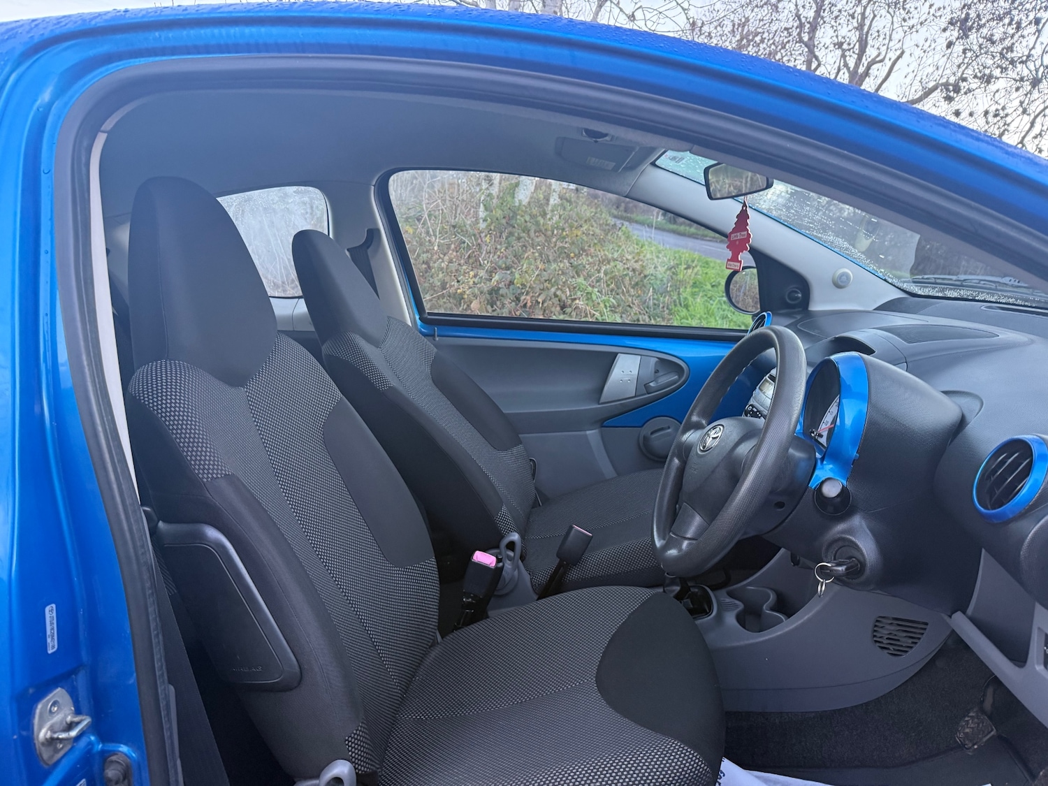 Used Toyota AYGO 2009 for sale - 76726092: Photo 8