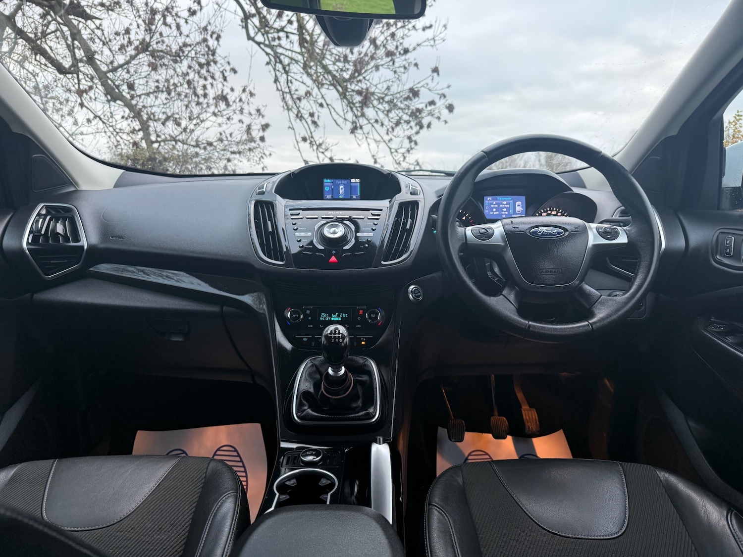 Used Ford Kuga 2014 for sale - 76589747: Photo 9