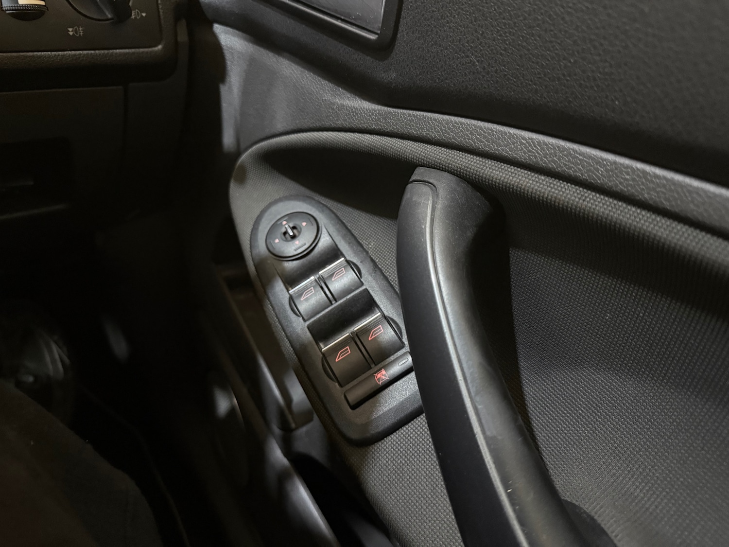 Used Ford Kuga 2012 for sale - 77520111: Photo 11