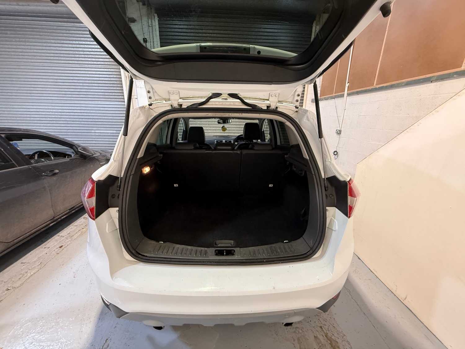 Used Ford Kuga 2012 for sale - 77520111: Photo 7