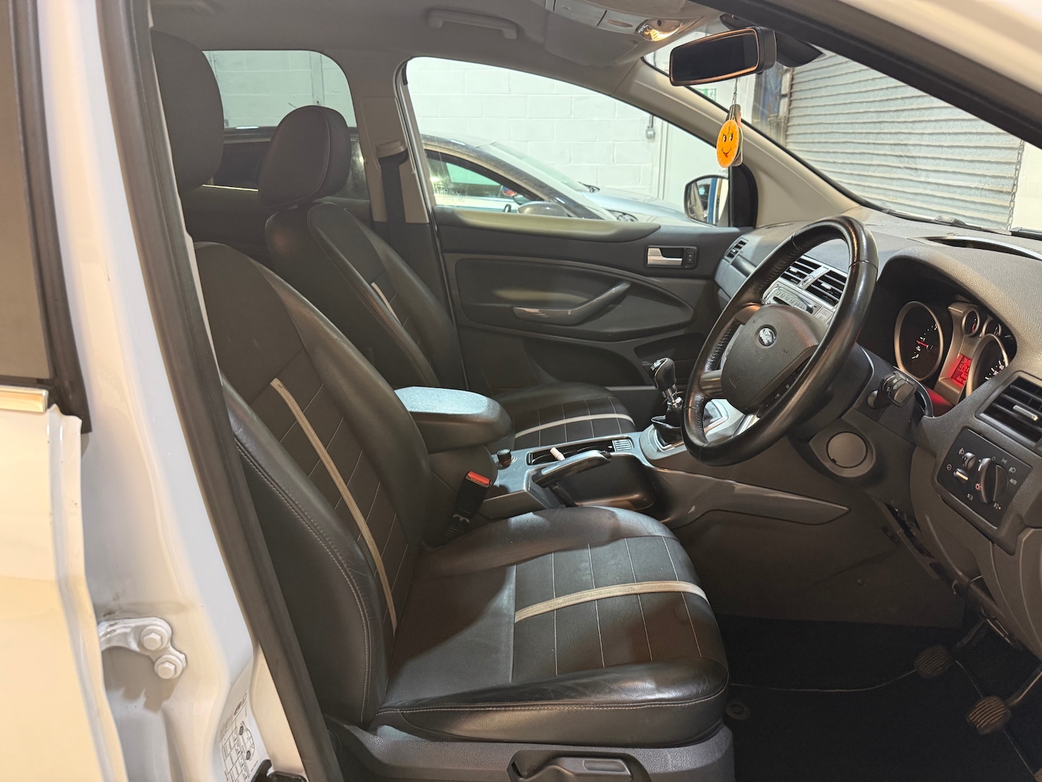 Used Ford Kuga 2012 for sale - 77520111: Photo 9