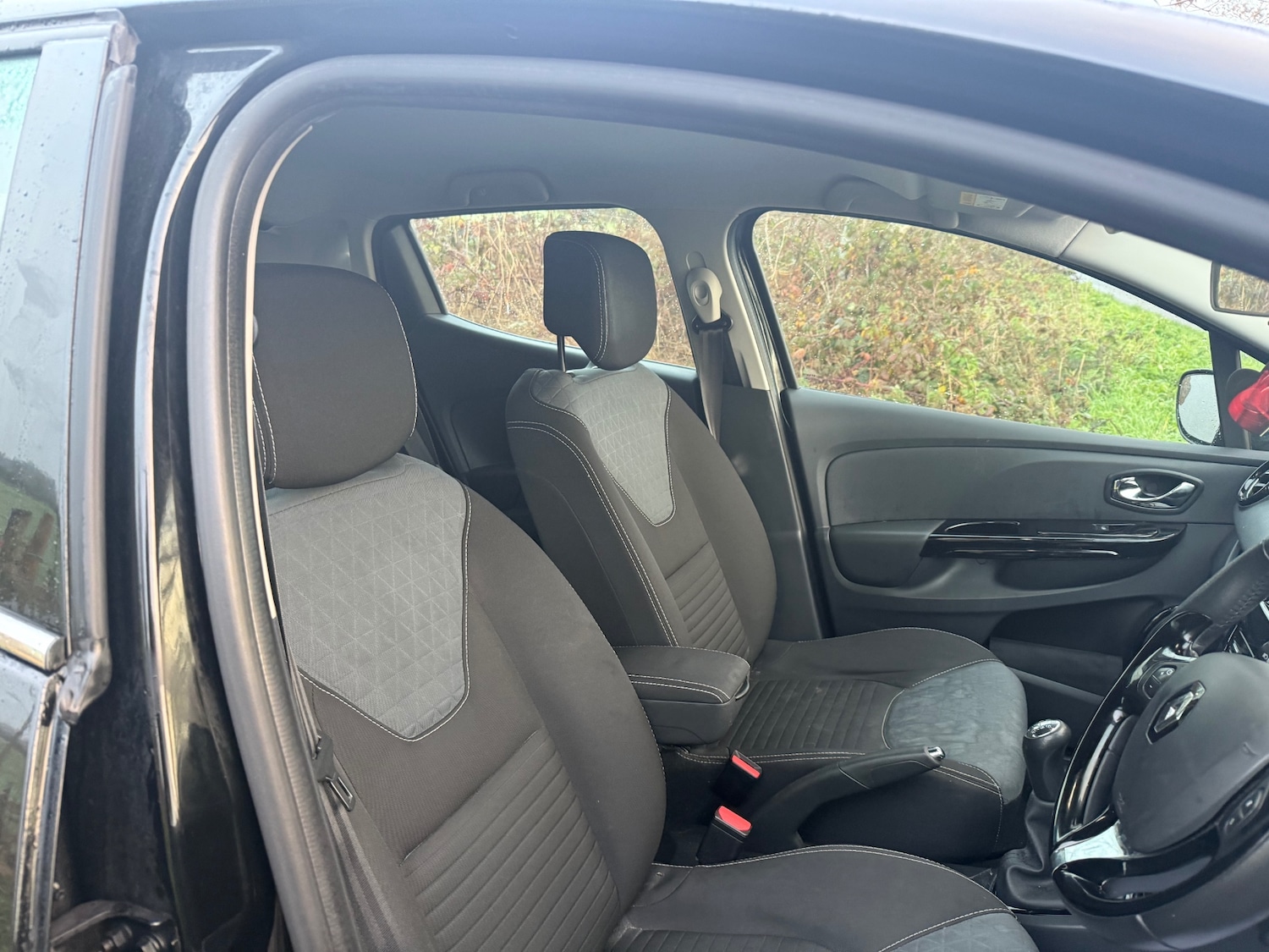 Used Renault Clio 2014 for sale - 76780543: Photo 10