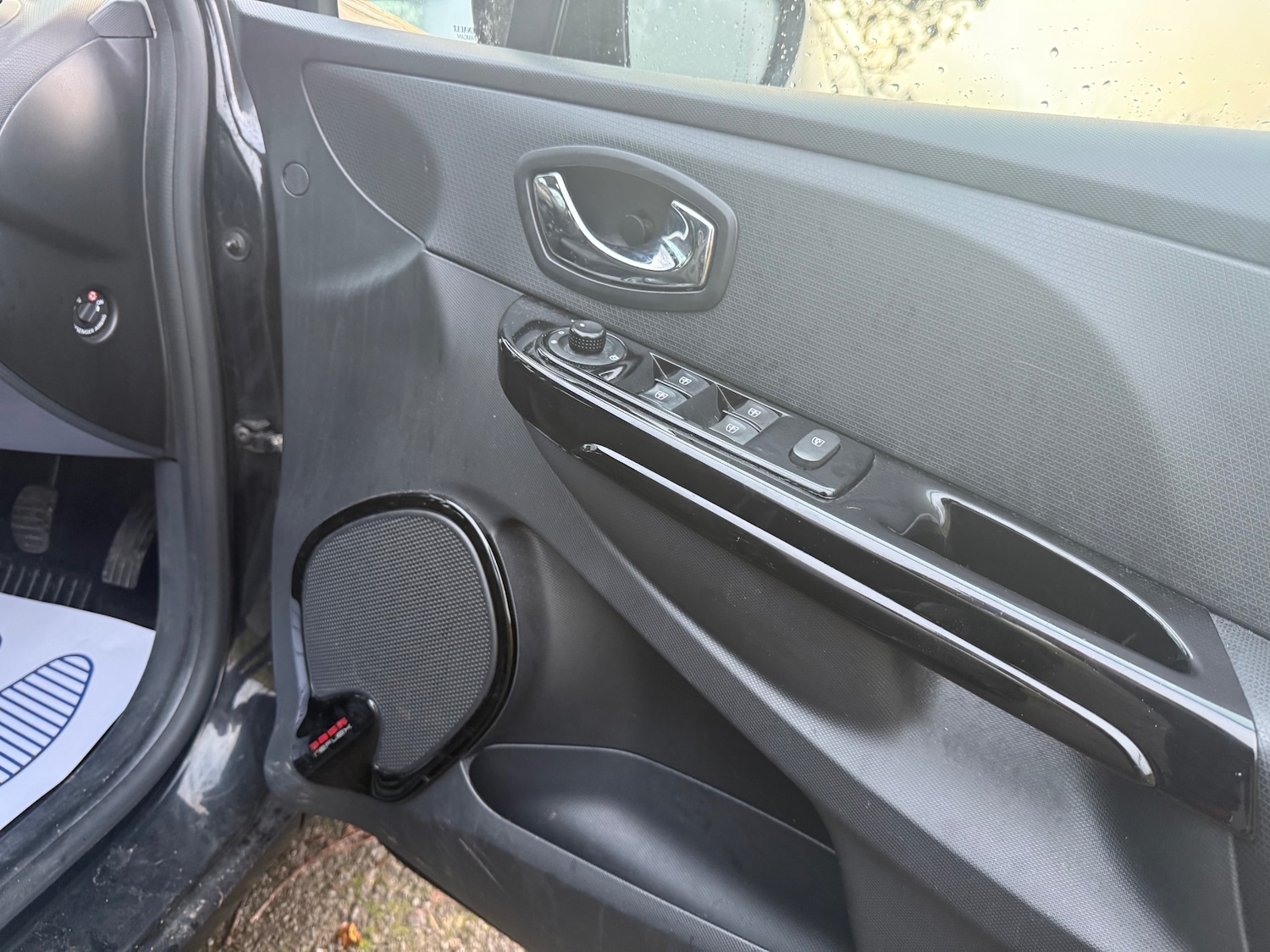 Used Renault Clio 2014 for sale - 76780543: Photo 12