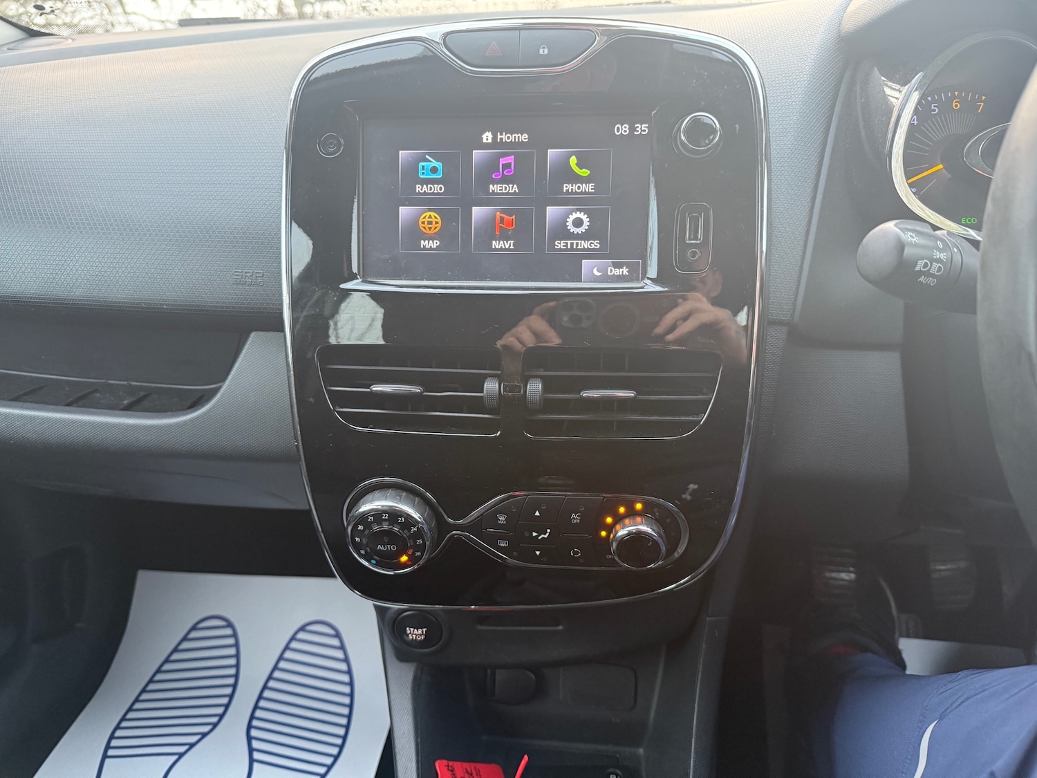 Used Renault Clio 2014 for sale - 76780543: Photo 15