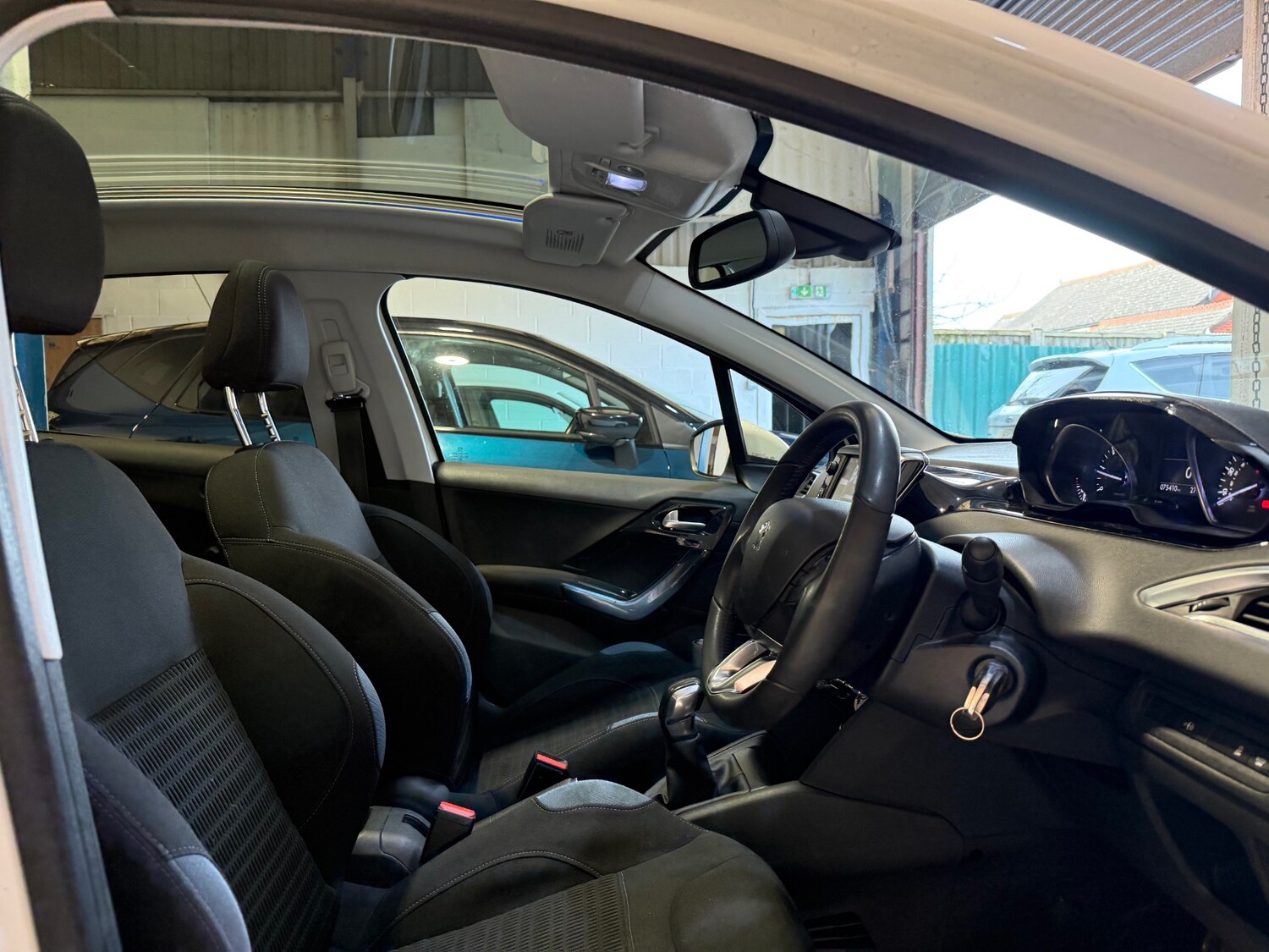 Used Peugeot 208 2012 for sale - 77556010: Photo 12