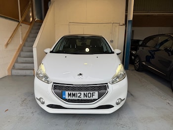 Used Peugeot 208 2012 for sale - 77556010: Photo