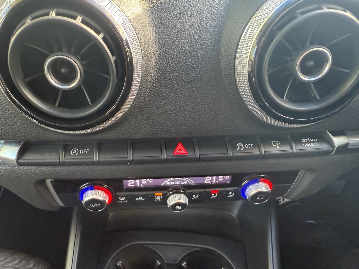 Used Audi A3 2013 for sale - 76368259: Photo 14
