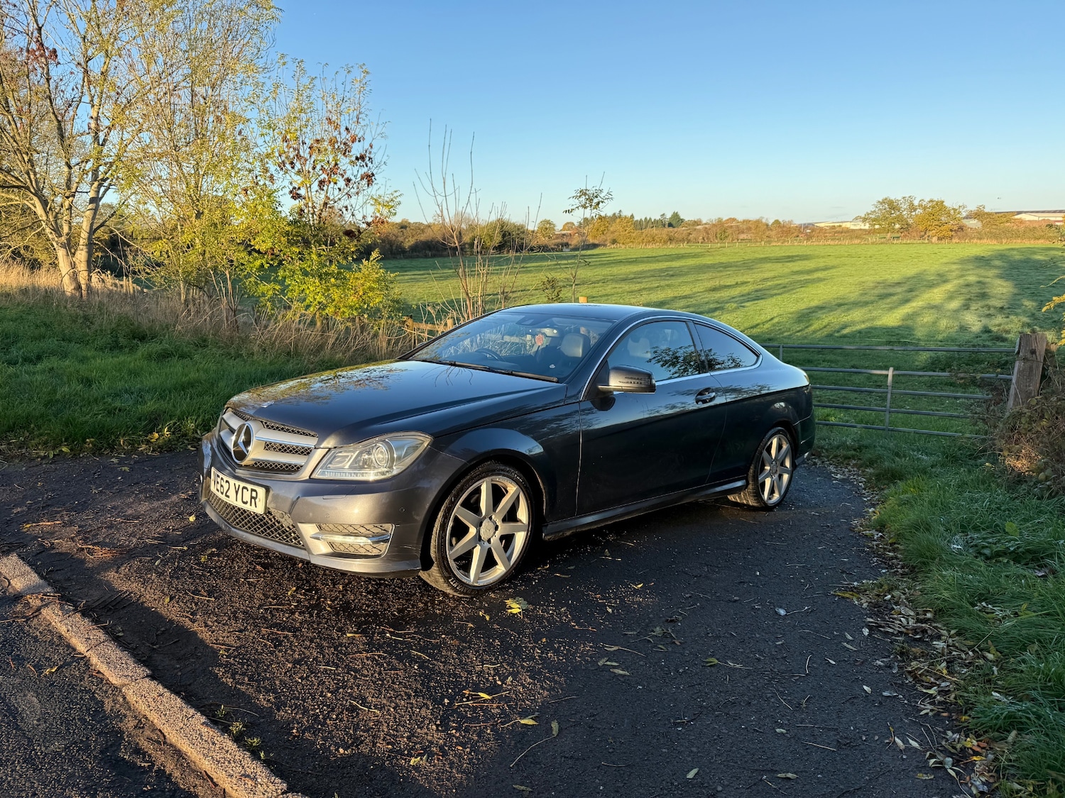 Used Mercedes-Benz C Class 2012 for sale - 76428657: Photo 2