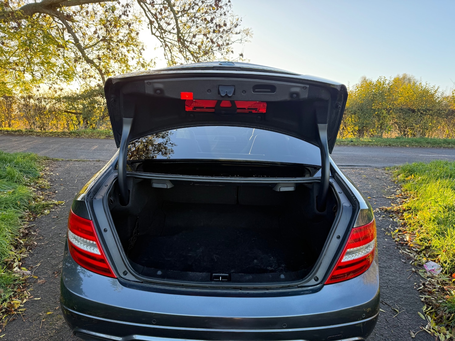 Used Mercedes-Benz C Class 2012 for sale - 76428657: Photo 7