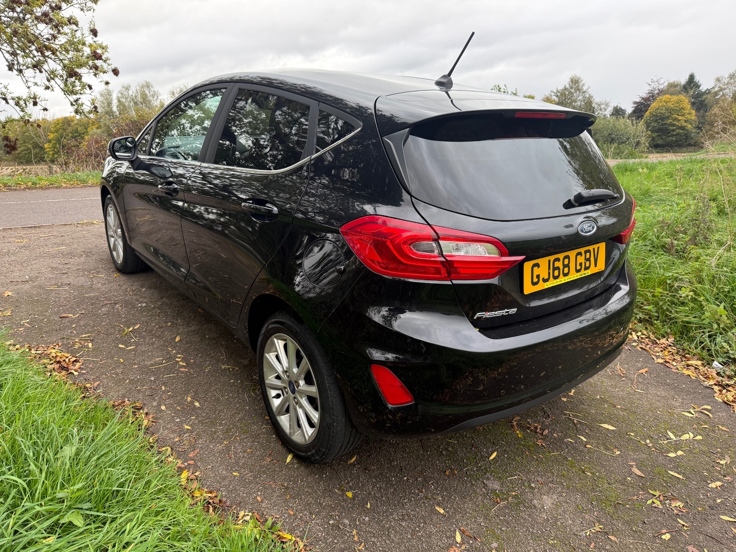Used Ford Fiesta 2018 for sale - 76352296: Photo 4