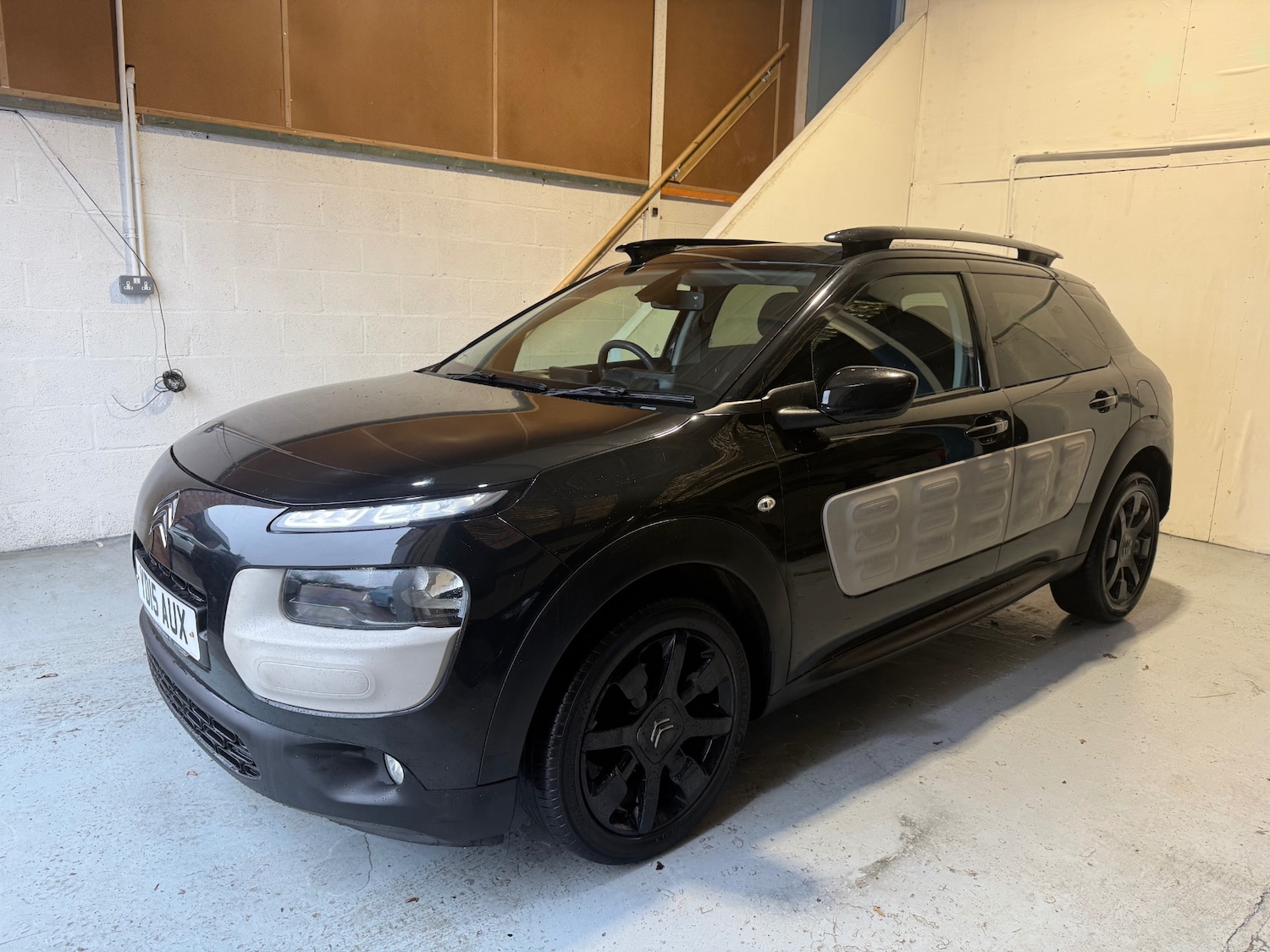 Used Citroen C4 Cactus 2015 for sale - 77602035: Photo 2