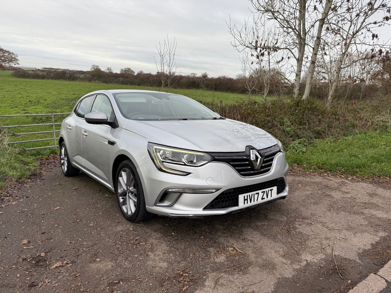 Used Renault Megane 2017 for sale - 76706647: Photo 1