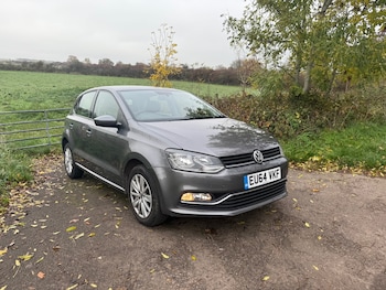 Used Volkswagen Polo 2014 for sale - 76494327: Photo