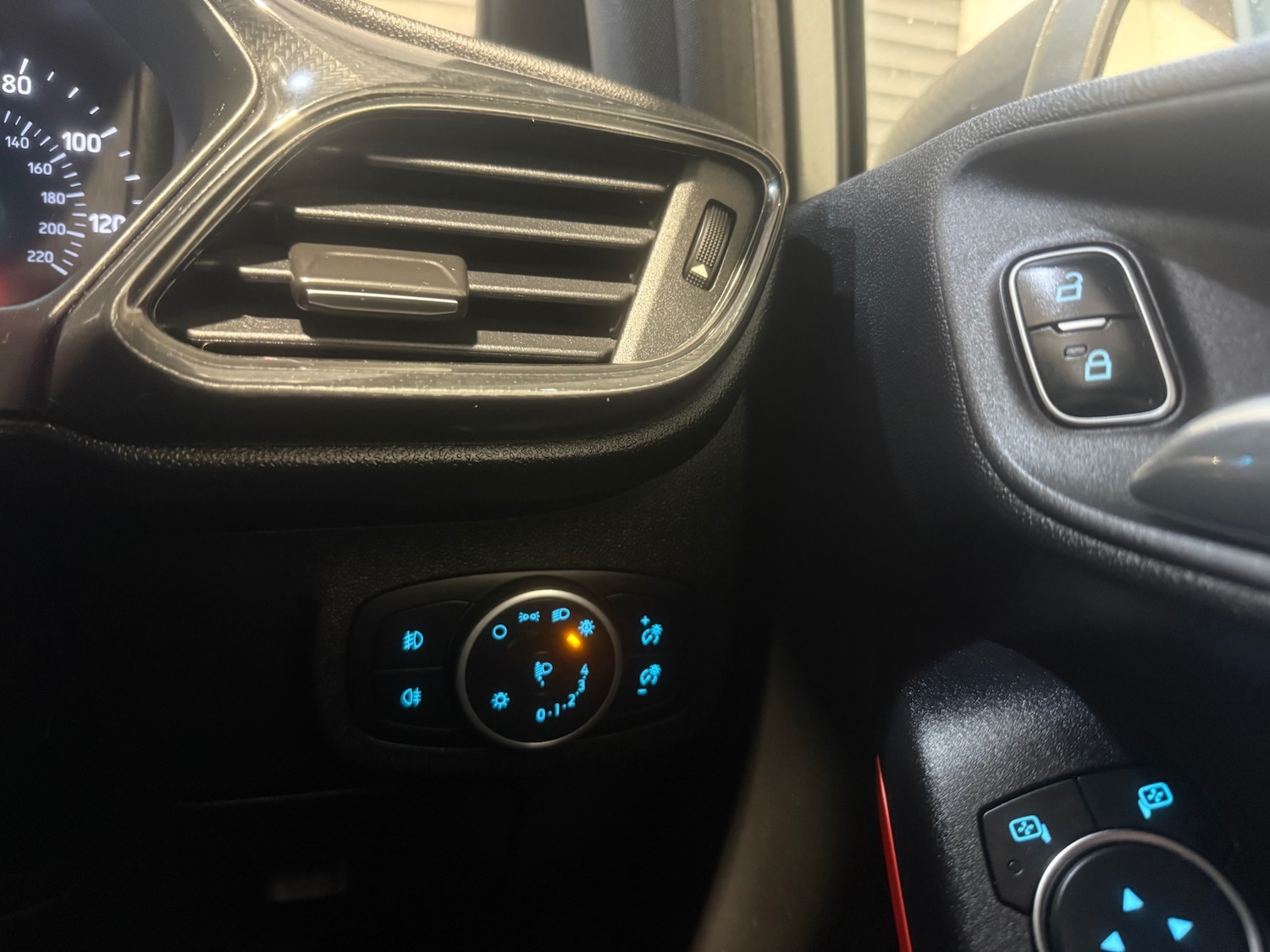 Used Ford Fiesta 2018 for sale - 77168754: Photo 12