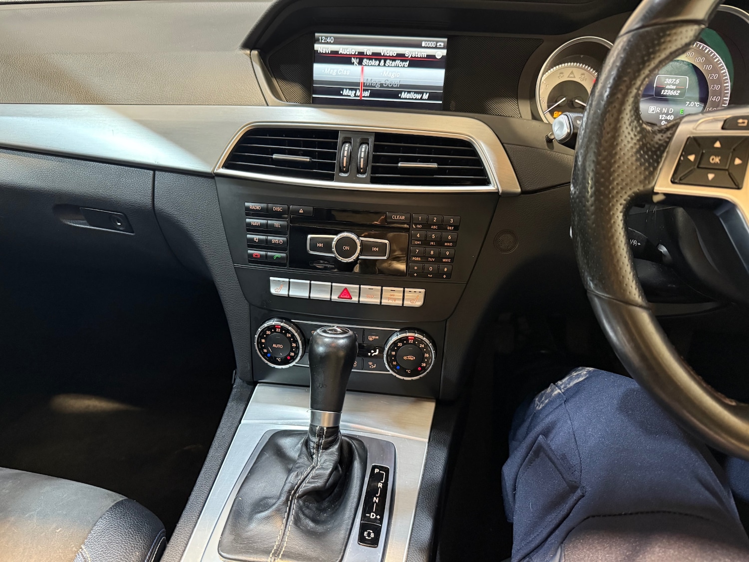 Used Mercedes-Benz C Class 2015 for sale - 77208596: Photo 17