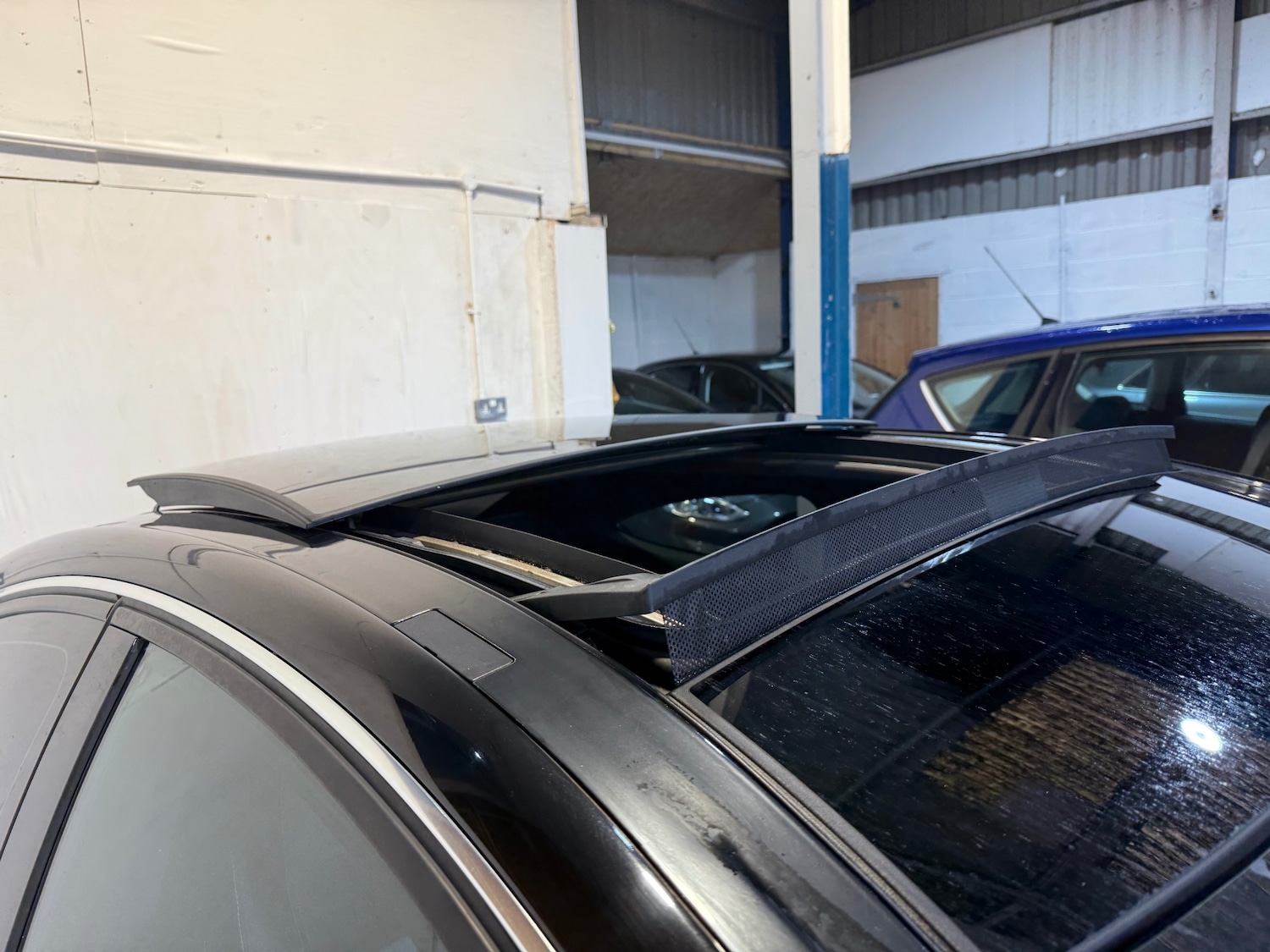 Used Mercedes-Benz C Class 2015 for sale - 77208596: Photo 4