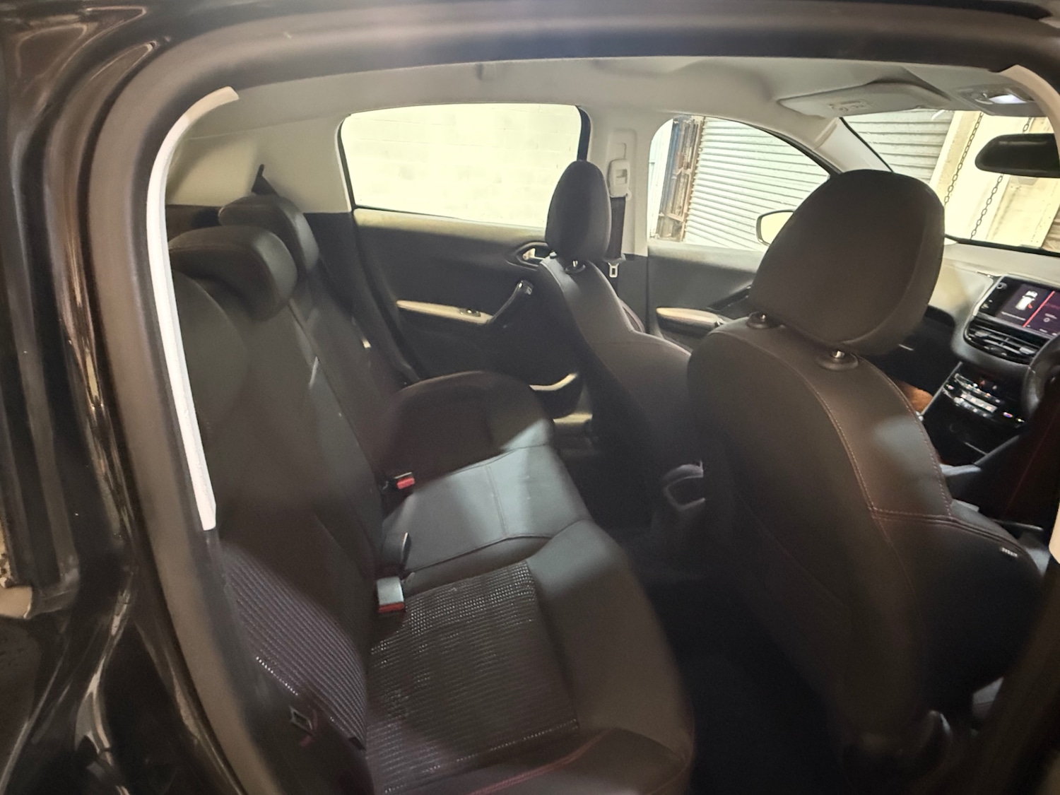 Used Peugeot 208 2017 for sale - 77168747: Photo 8