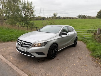 Used Mercedes-Benz A-Class 2012 for sale - 76252821: Photo 2