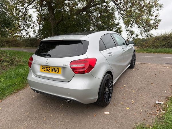 Used Mercedes-Benz A-Class 2012 for sale - 76252821: Photo 5