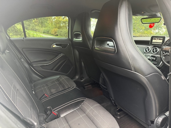 Used Mercedes-Benz A-Class 2012 for sale - 76252821: Photo 9