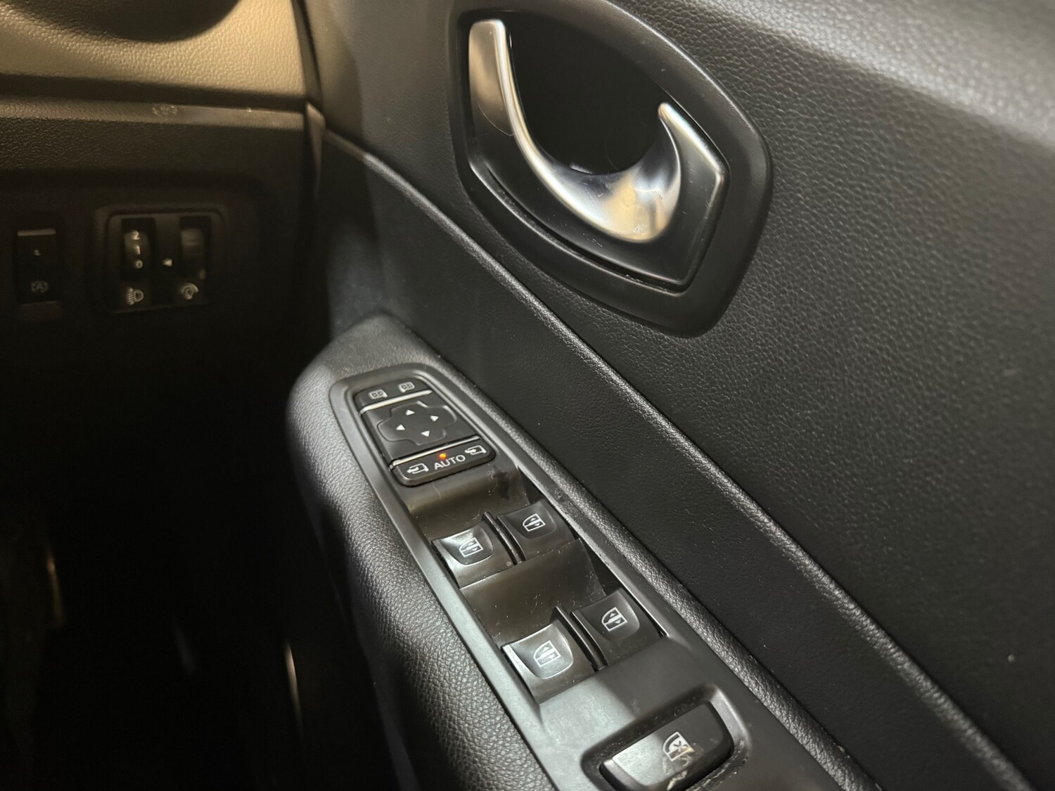 Used Renault Captur 2018 for sale - 77520508: Photo 18