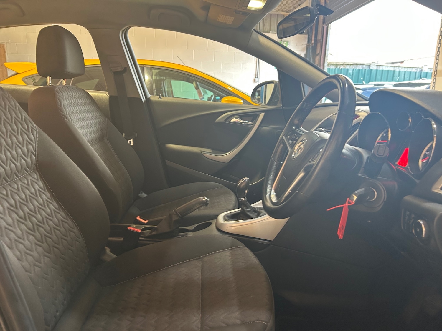 Used Vauxhall Astra 2013 for sale - 78045401: Photo 11