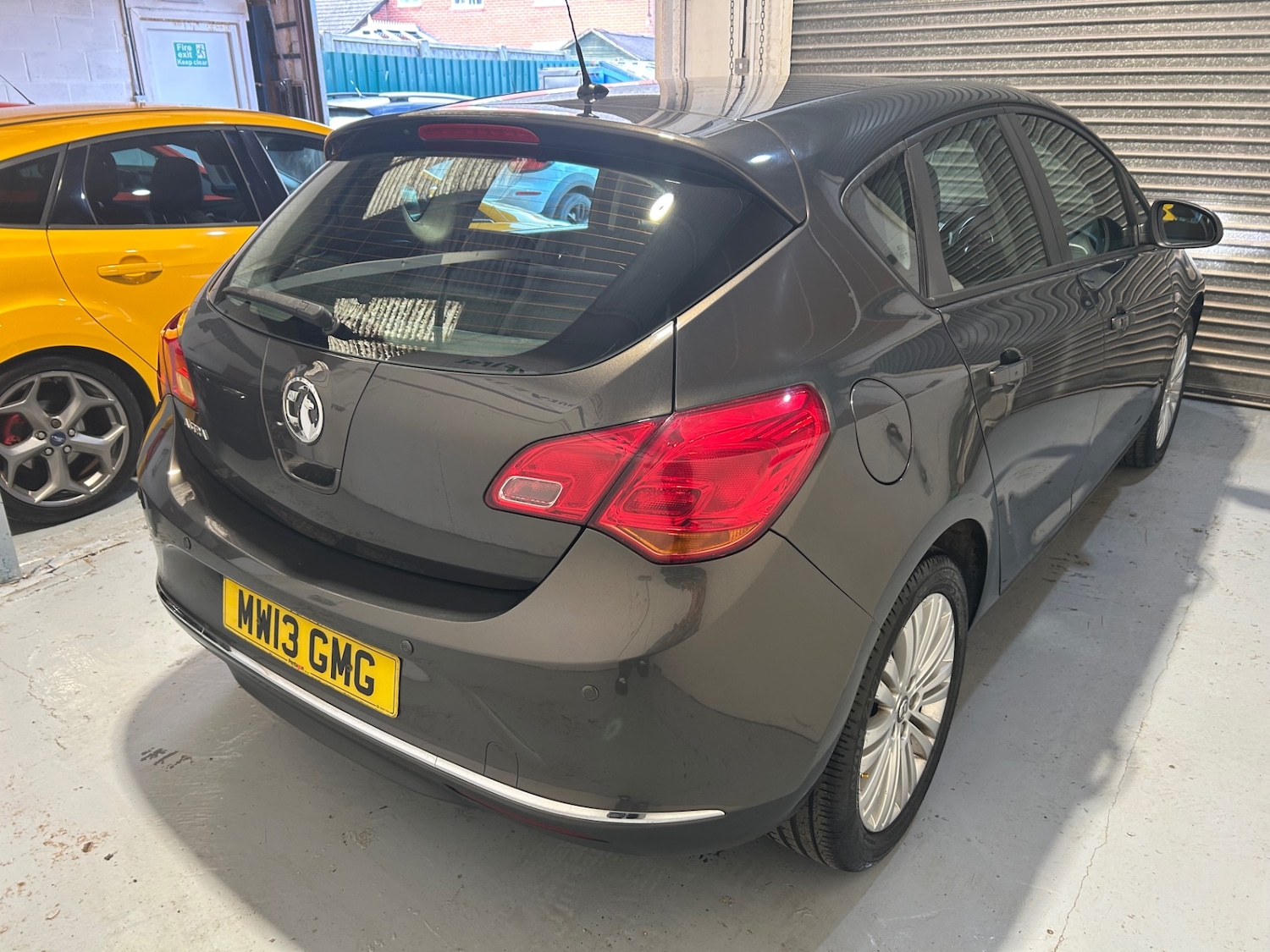 Used Vauxhall Astra 2013 for sale - 78045401: Photo 5