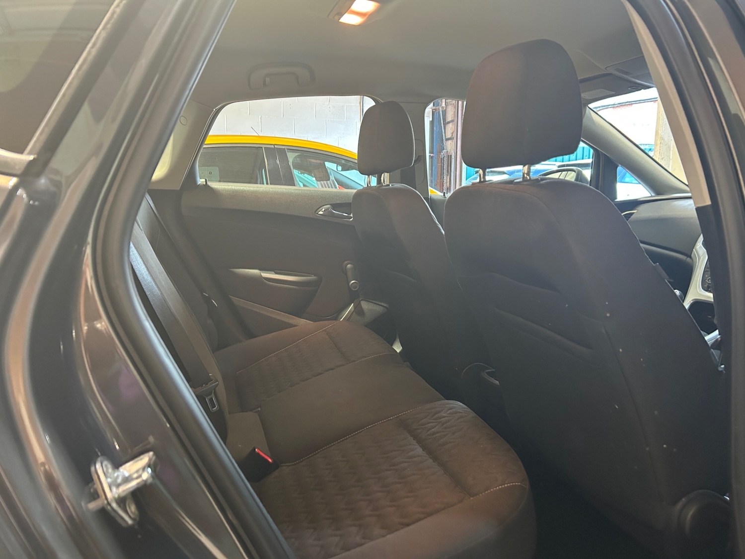 Used Vauxhall Astra 2013 for sale - 78045401: Photo 8