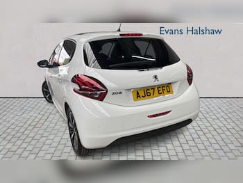 Used Peugeot 208 2018 for sale - 79294809: Photo