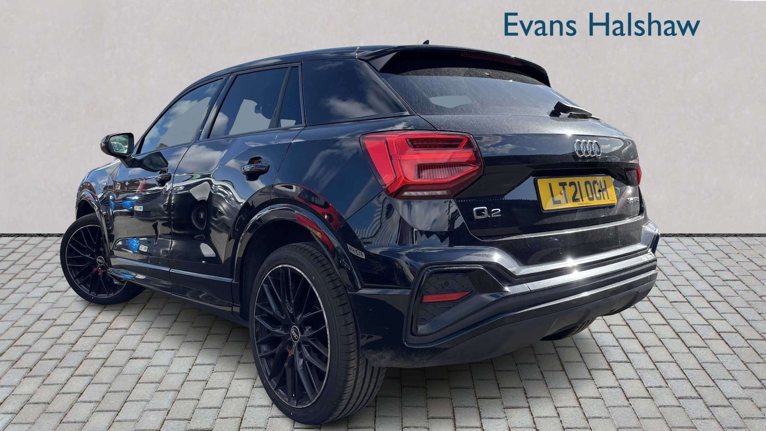 Used Audi Q2 2021 for sale - 77858511: Photo 2