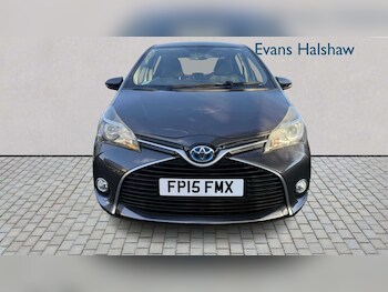 Used Toyota Yaris 2015 for sale - 77858853: Photo