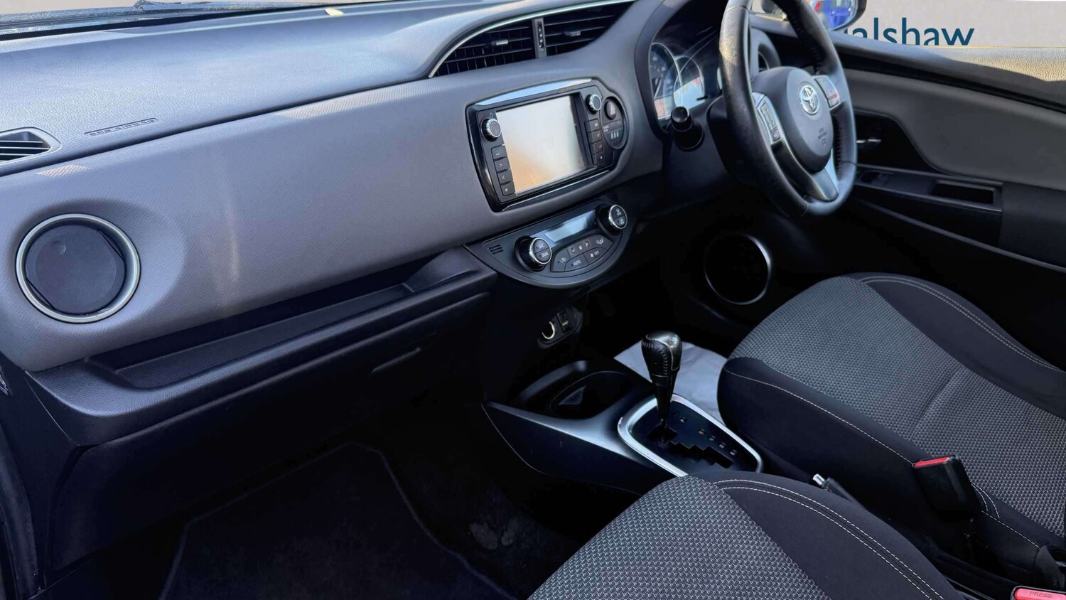 Used Toyota Yaris for sale - 77858853: Photo 7