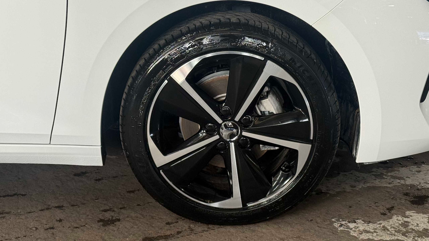 Used Vauxhall Astra for sale - 77859788: Photo 4