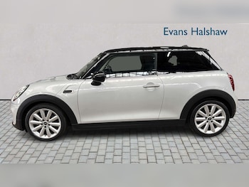 Used MINI Hatch 2019 for sale - 78834921: Photo