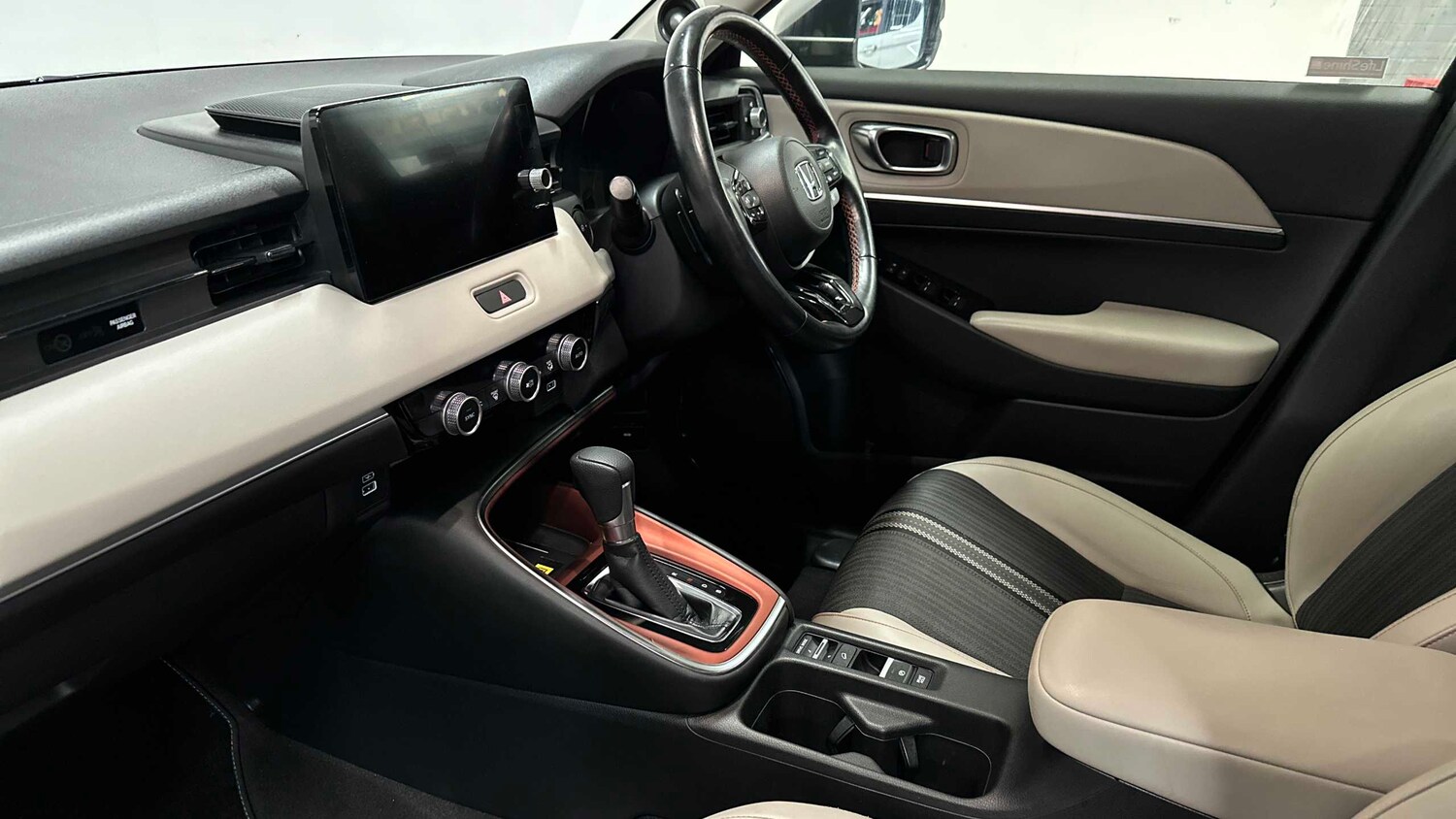 Used Honda HR-V for sale - 77860674: Photo 13