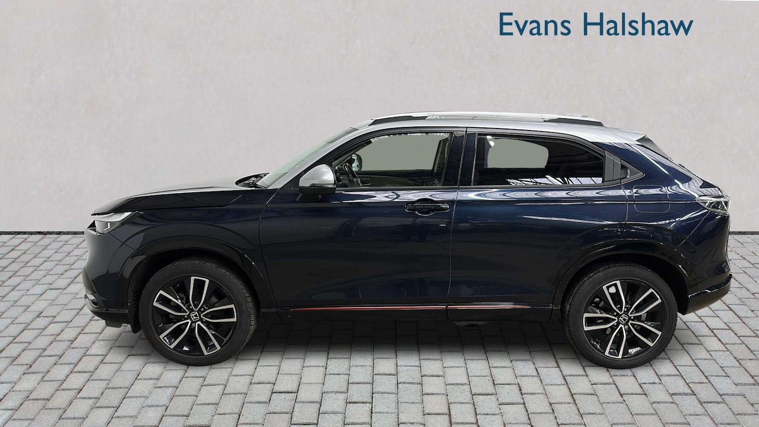 Used Honda HR-V for sale - 77860674: Photo 3