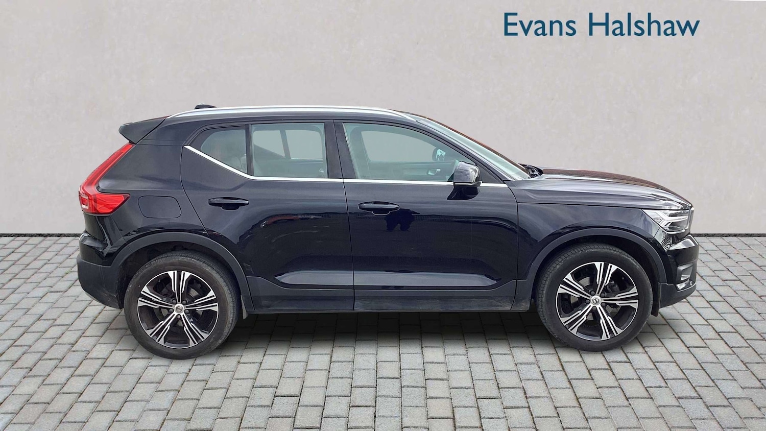 Used Volvo XC40 2021 for sale - 77859548: Photo 4