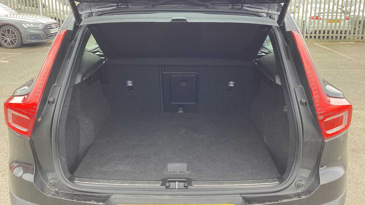 Used Volvo XC40 2021 for sale - 77859548: Photo 5