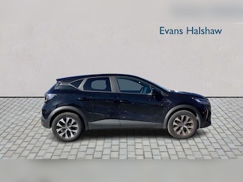 Used Renault Captur 2025 for sale - 78037729: Photo