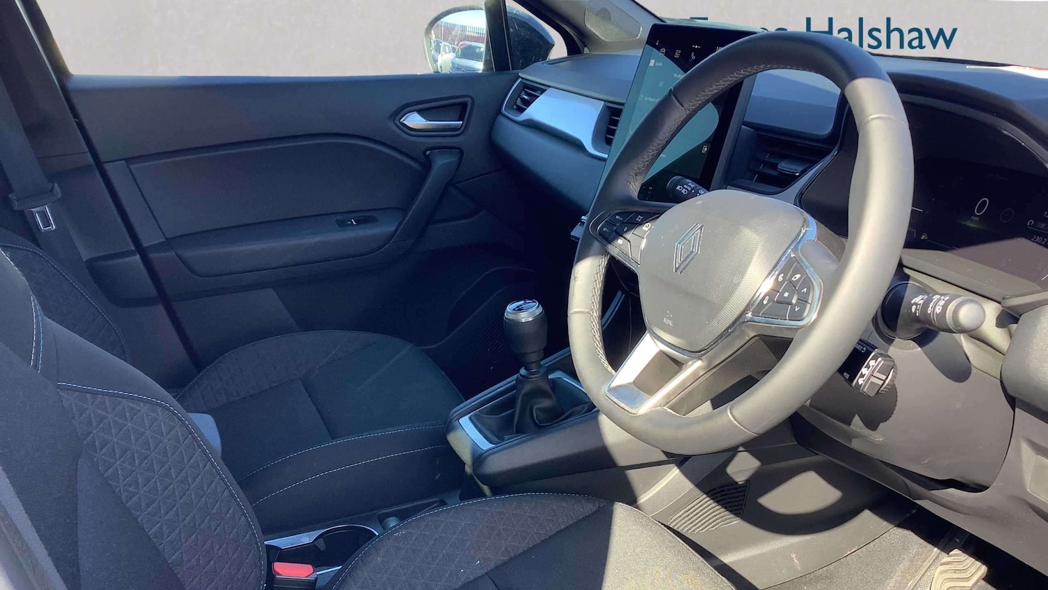 Used Renault Captur 2025 for sale - 78037729: Photo 5